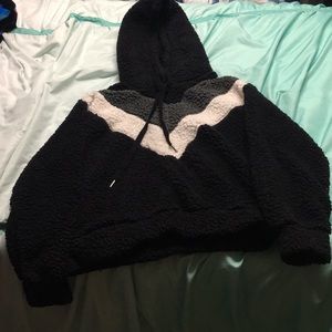 Crop sweatshirt